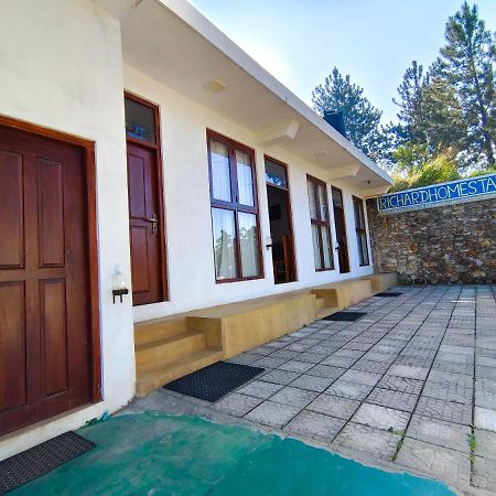 Richard Homestay Ella Esterno foto