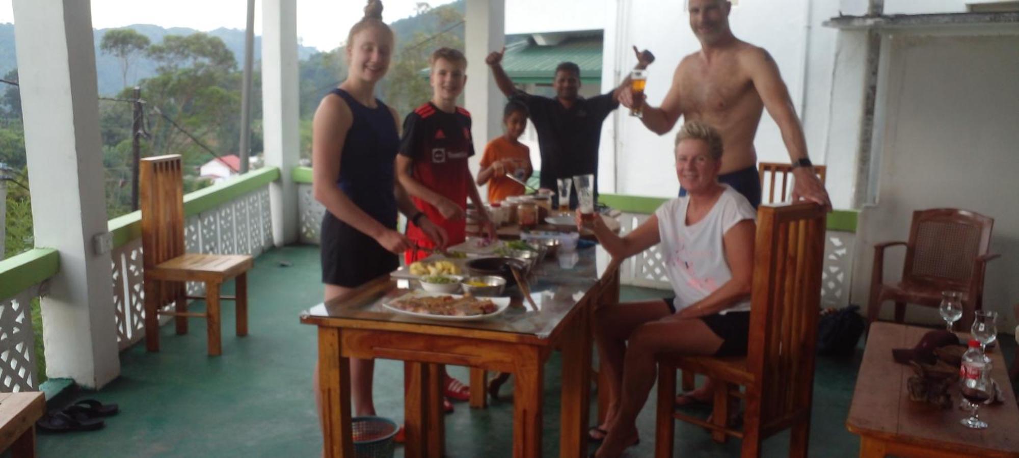 Richard Homestay Ella Esterno foto